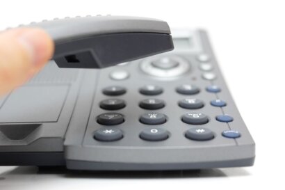 Image of a landline for answering service