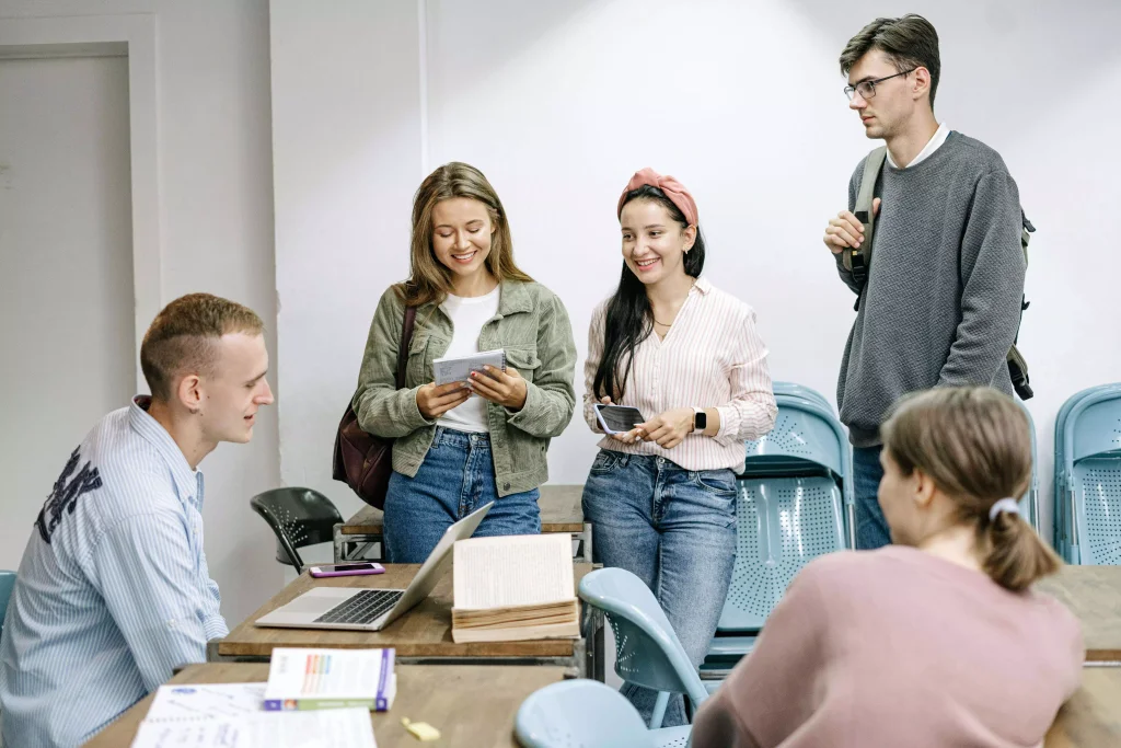 Laying the Foundation for a Smart Knowledge System