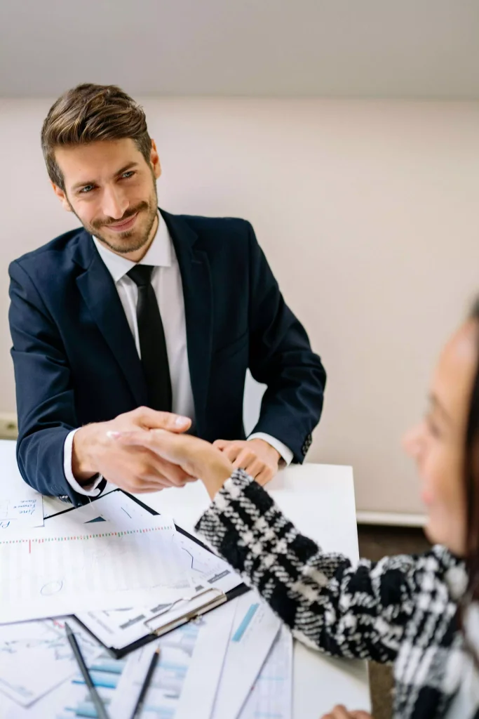 Importance of Initial Impressions in Digital Client Engagement